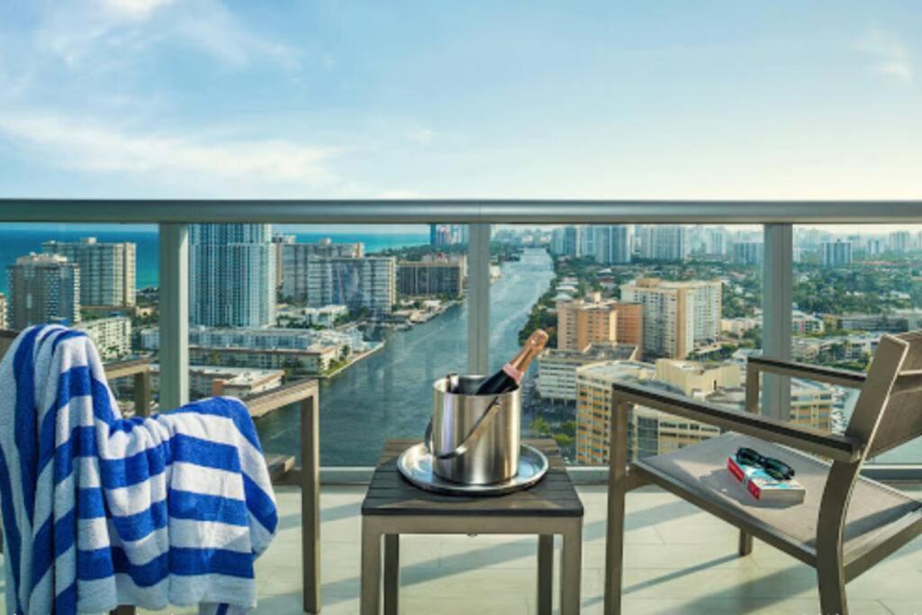Beachwalk 1B-1B Apmt Amazing View 12A Hallandale Beach Buitenkant foto
