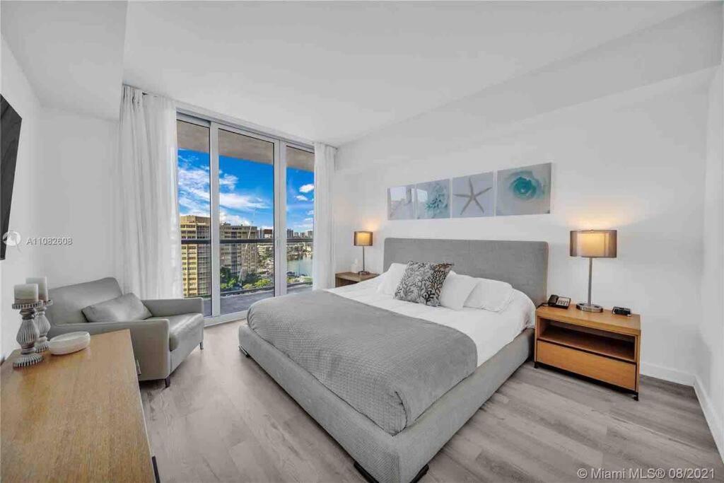 Beachwalk 1B-1B Apmt Amazing View 12A Hallandale Beach Buitenkant foto